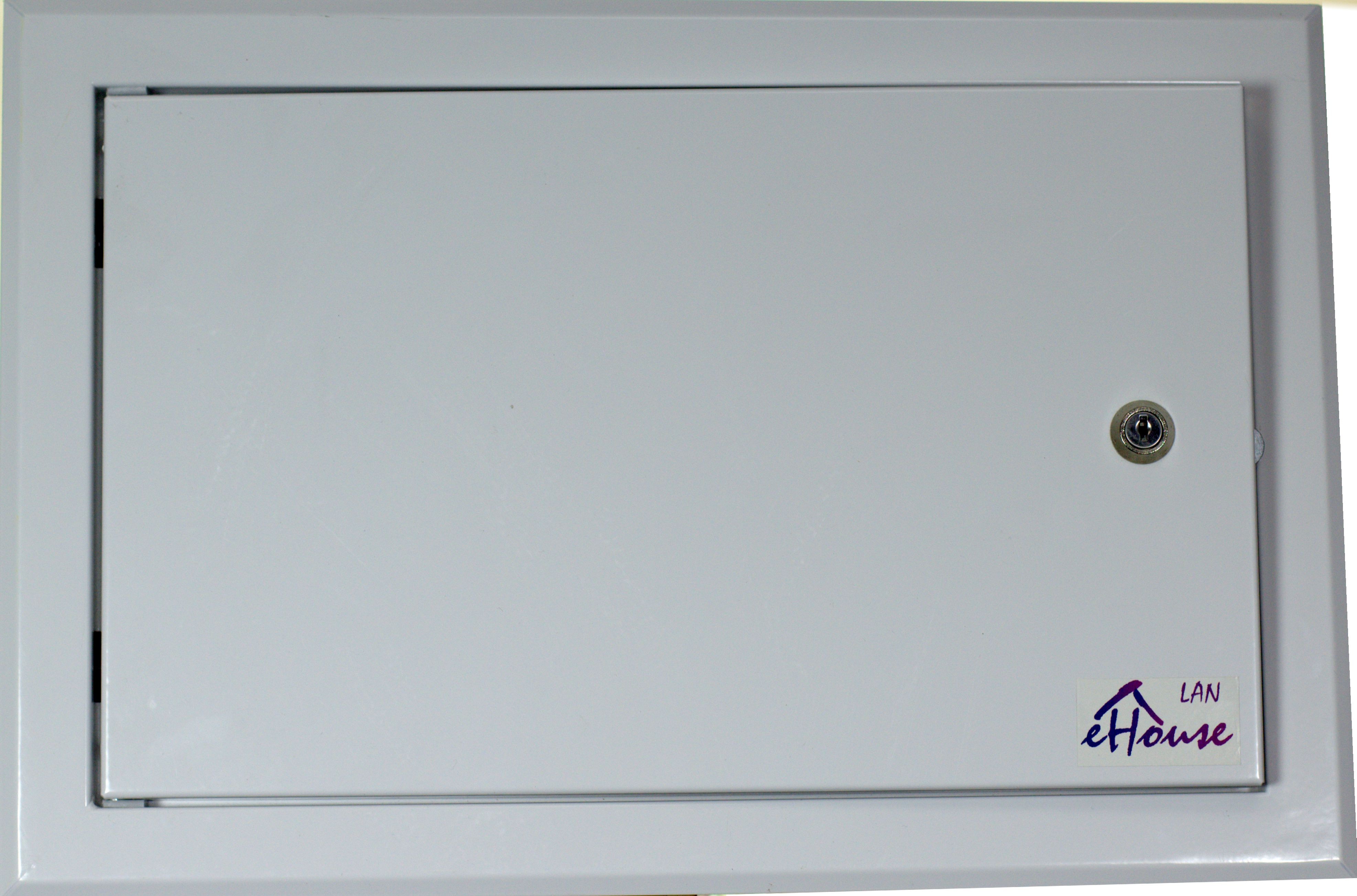 EthernetRoomManager rite ki te whakamahi i te poari whakawhiti mo te tāutanga (32 whakaputanga 230V / 16A)
